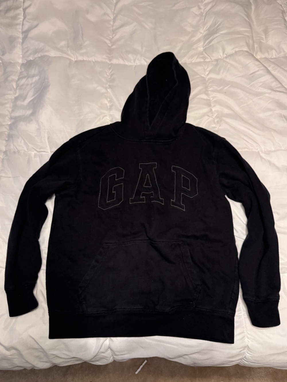 GAP KIDS black sweatshirt